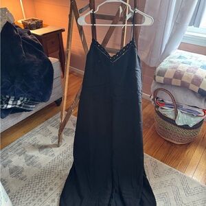 Elegant Black Maxi Dress